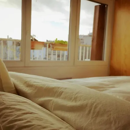 Wonderfull Little Penthouse Near Sacre-coeur * Parigi